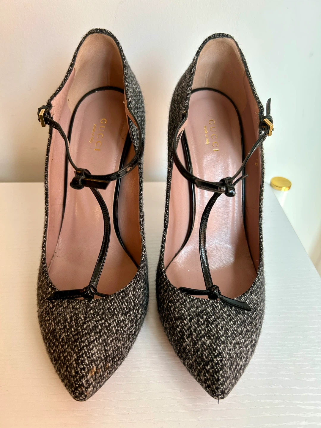 Gucci Tweed T-Strap Heels Size 40 - photo 2