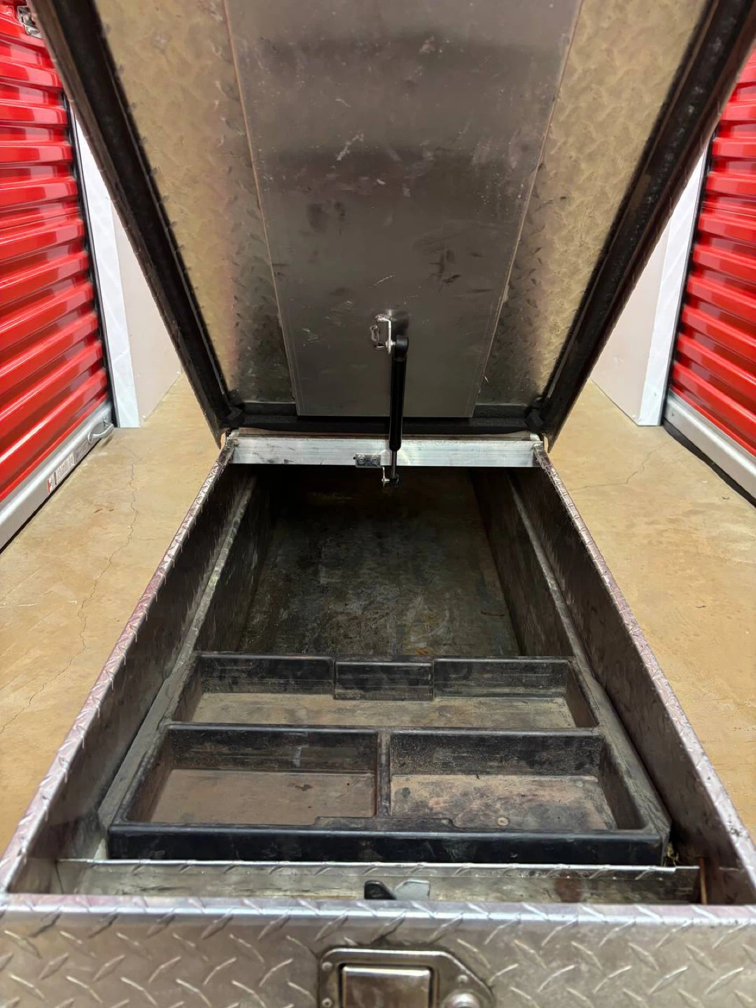 DELTA Aluminum Truck  Tool Box - photo 2