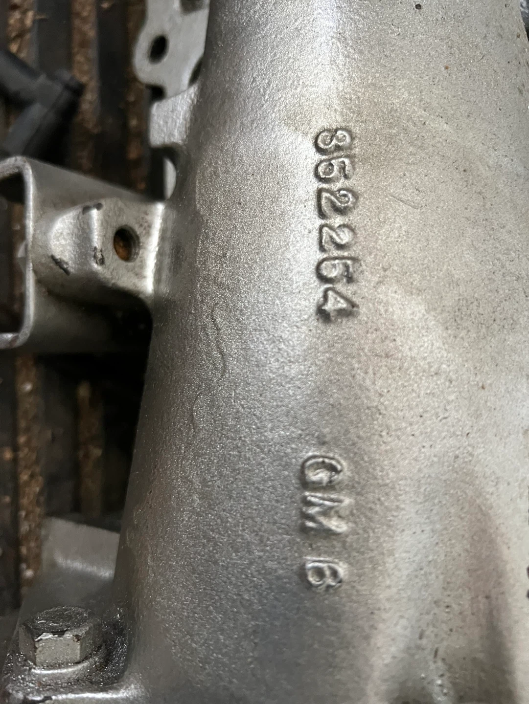 4 Speed Saginaw Manual Transmission - photo 3