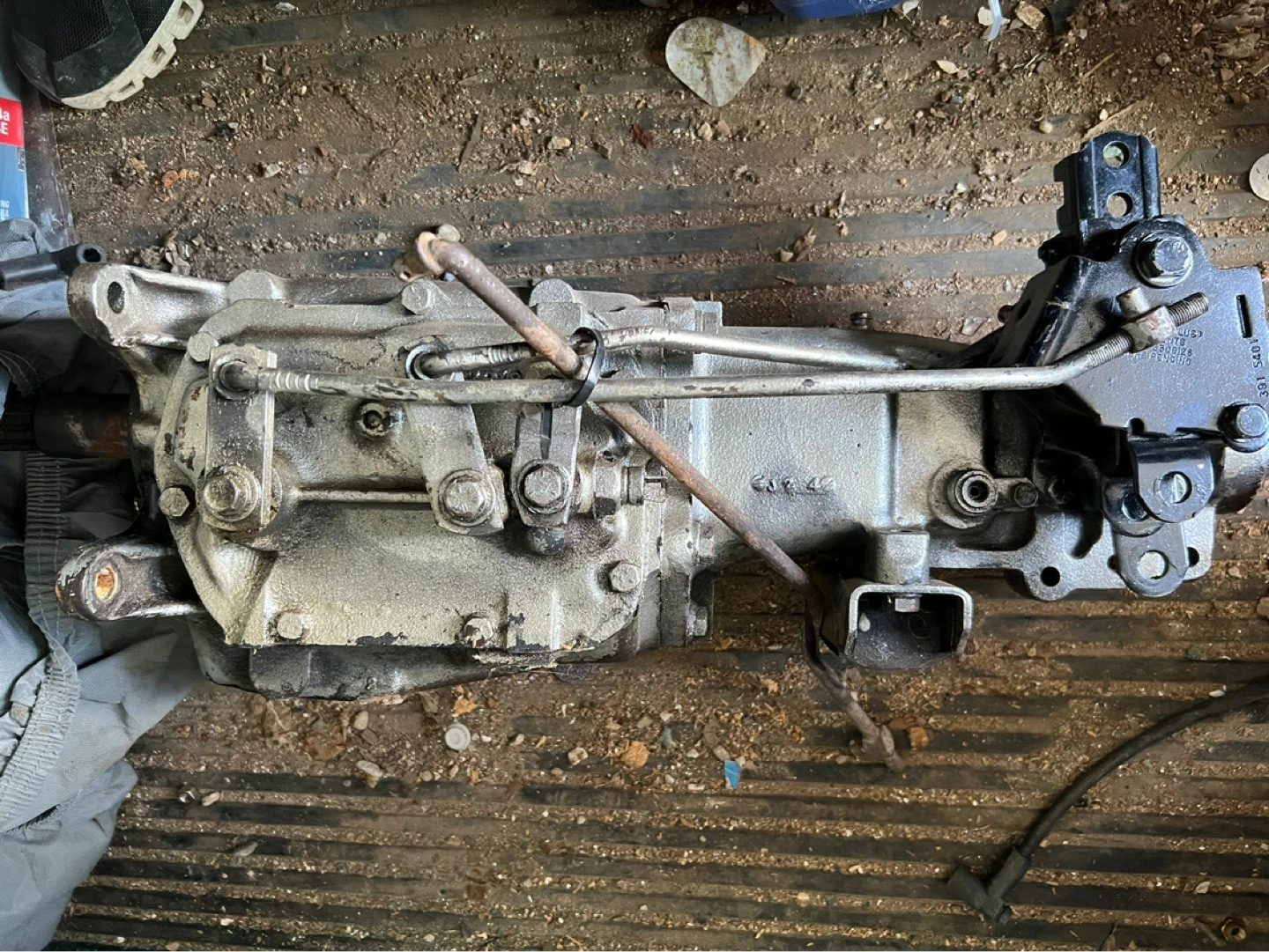 4 Speed Saginaw Manual Transmission - photo 5