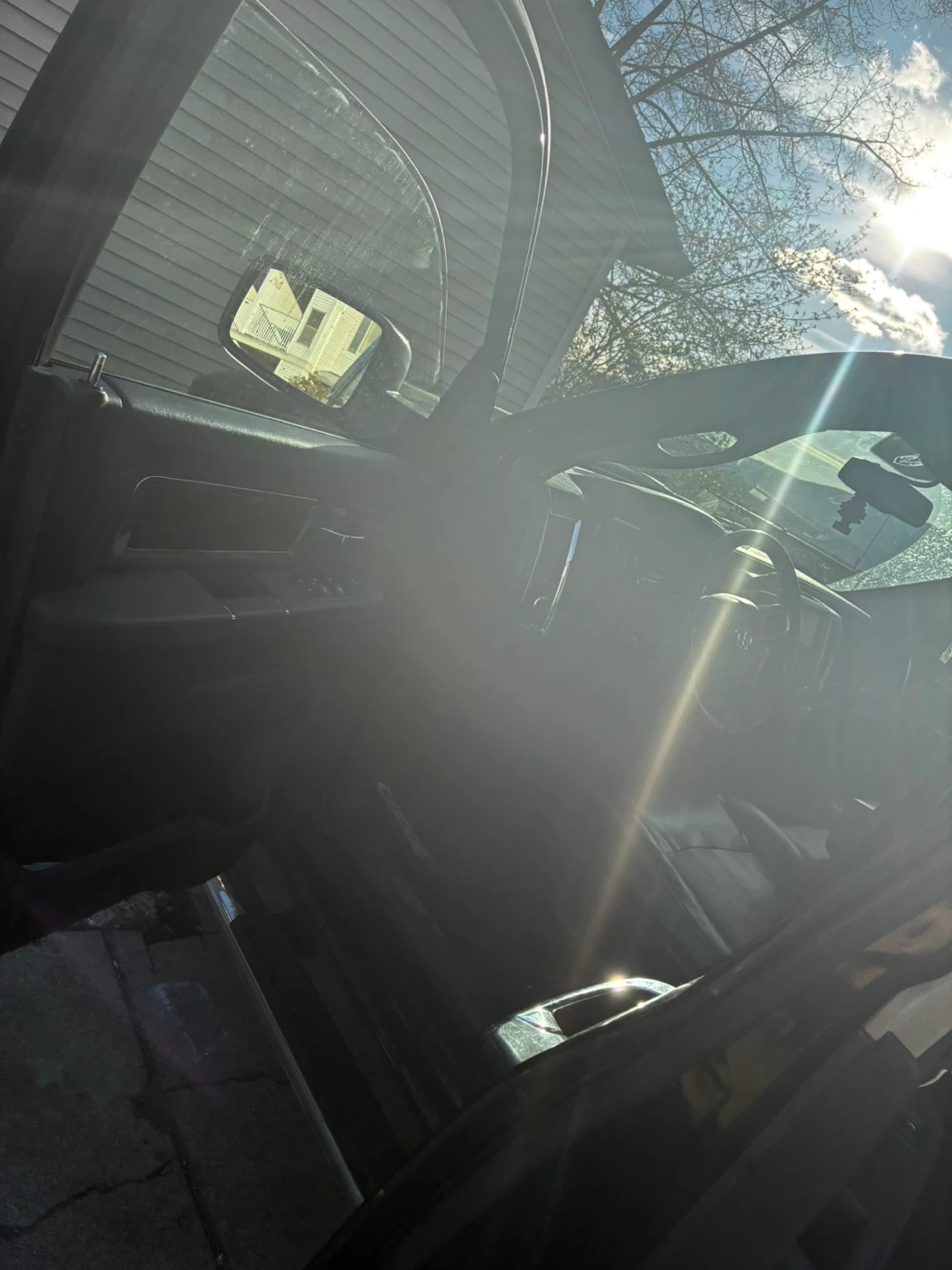 Dodge Ram 1500 4x4 crew cab Laramie - photo 3