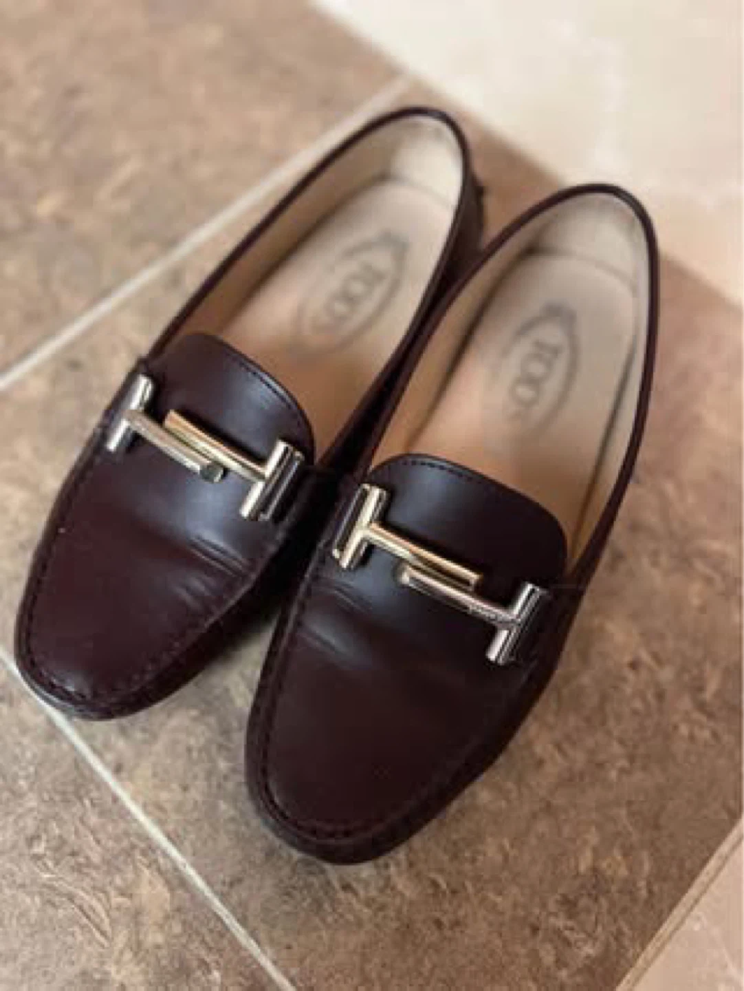 TOD'S Women's Dark Brown Leather Loafers Size 36