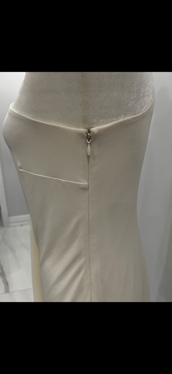 Laundry by Shelli Segal One-Shoulder Embellished Dress Size 6 - photo 3