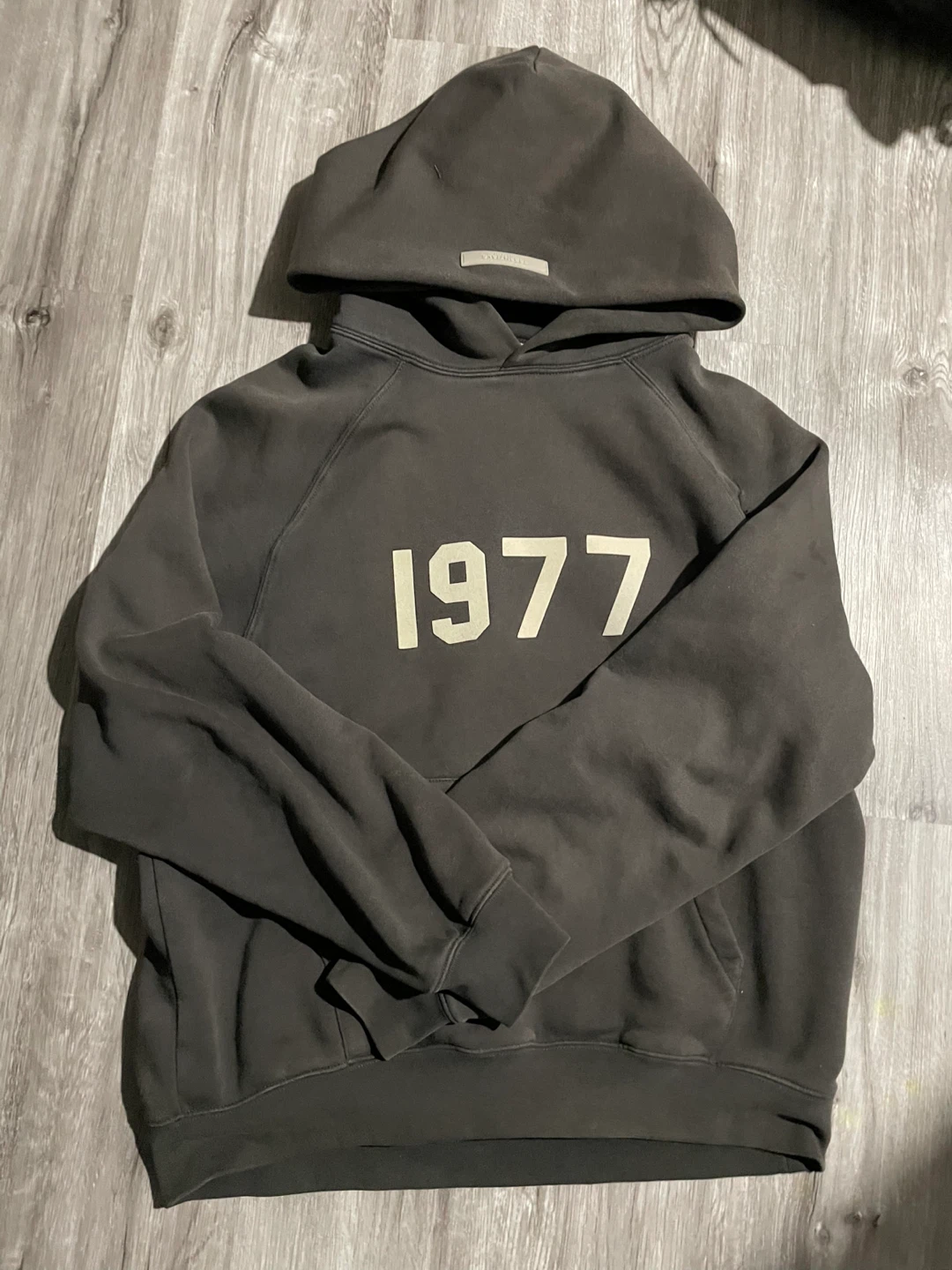 Fear of God Essentials "1977" REAL