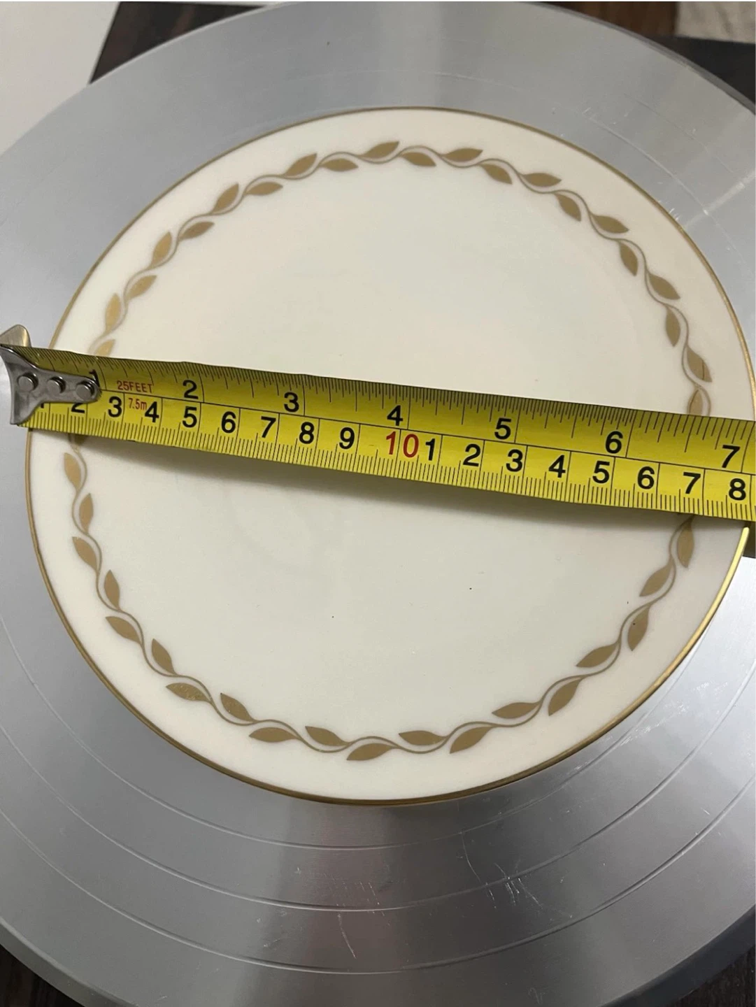 Lenox "Golden Wreath" 6.5" Saucer Plates (set of 12) - photo 5