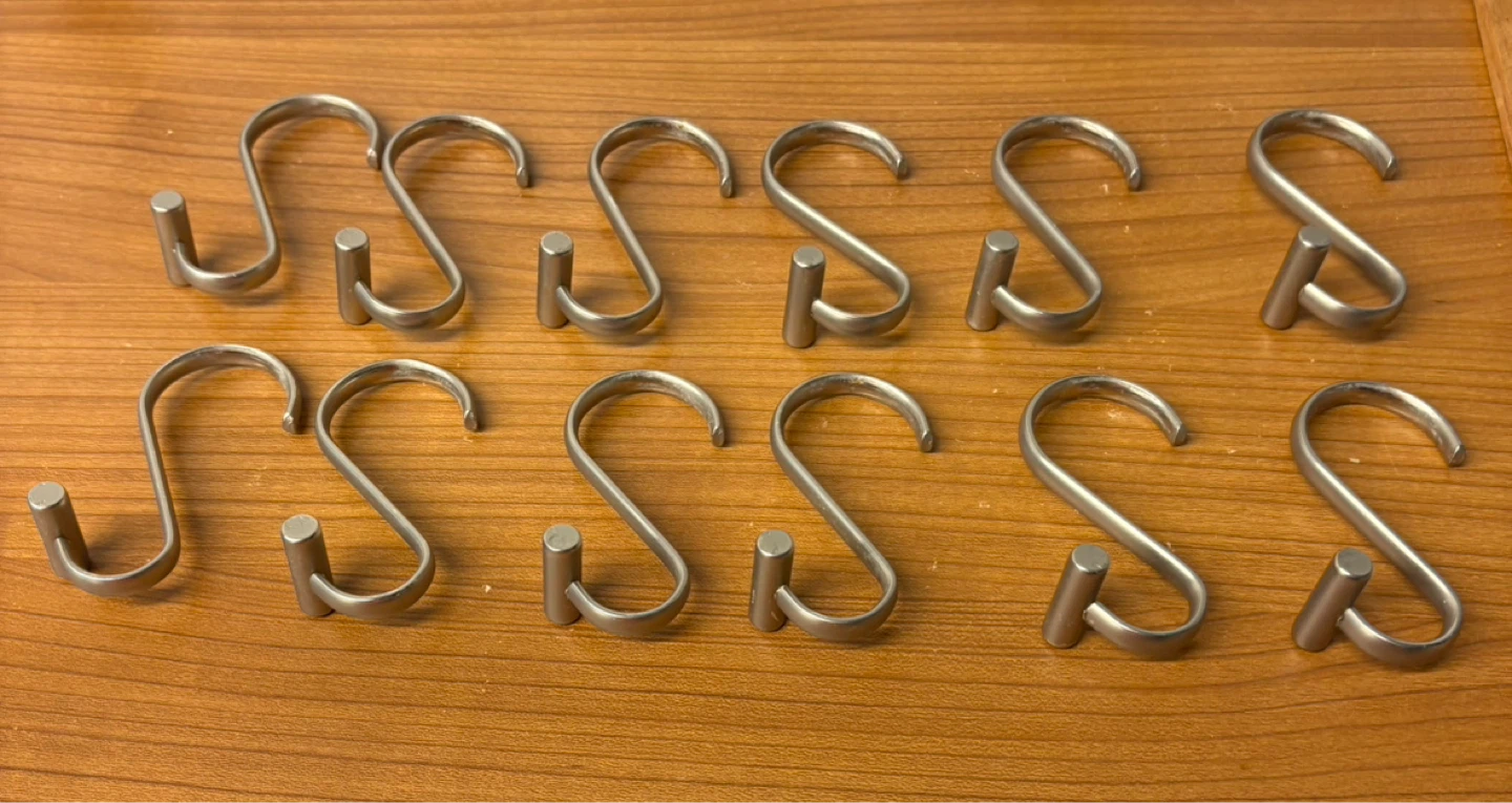 Set of 12 Metal Hooks For Shower Curtains