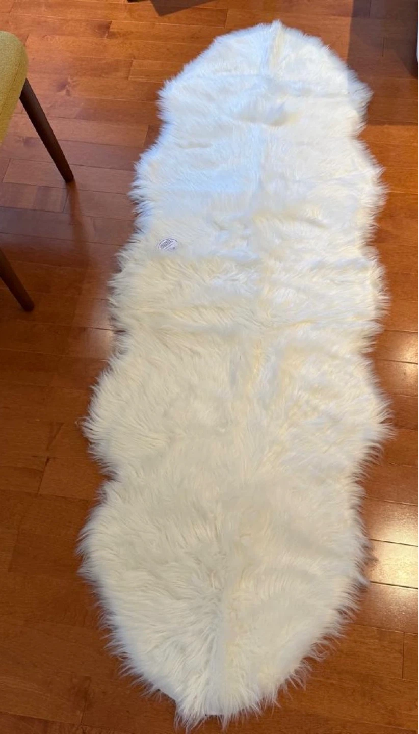 White Faux Sheepskin Rug 72" x 24" - photo 4