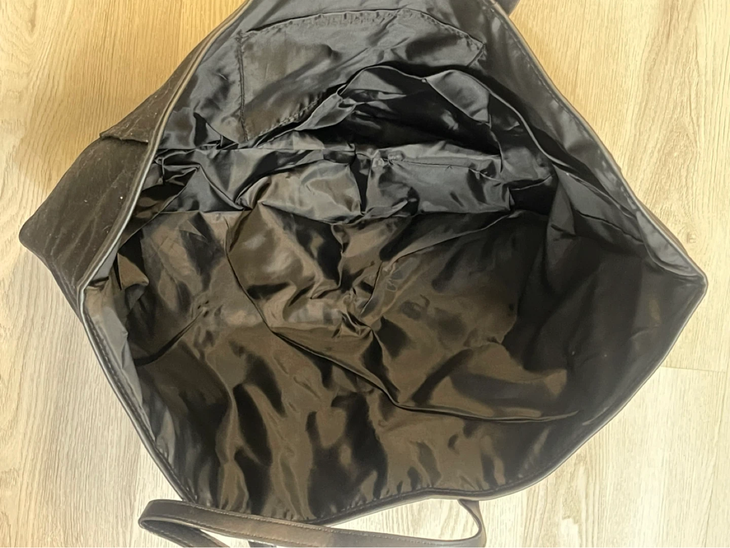 *Victoria’s Secret tote bag $5 brand new tags attached* - photo 2