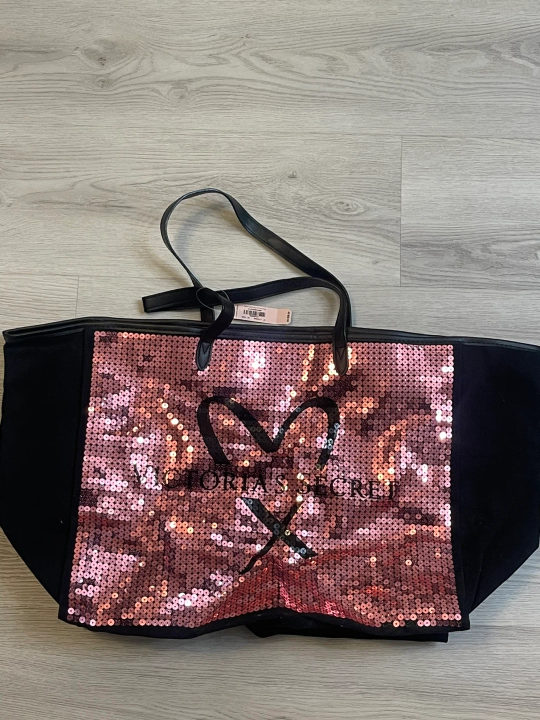 *Victoria’s Secret tote bag $5 brand new tags attached*
