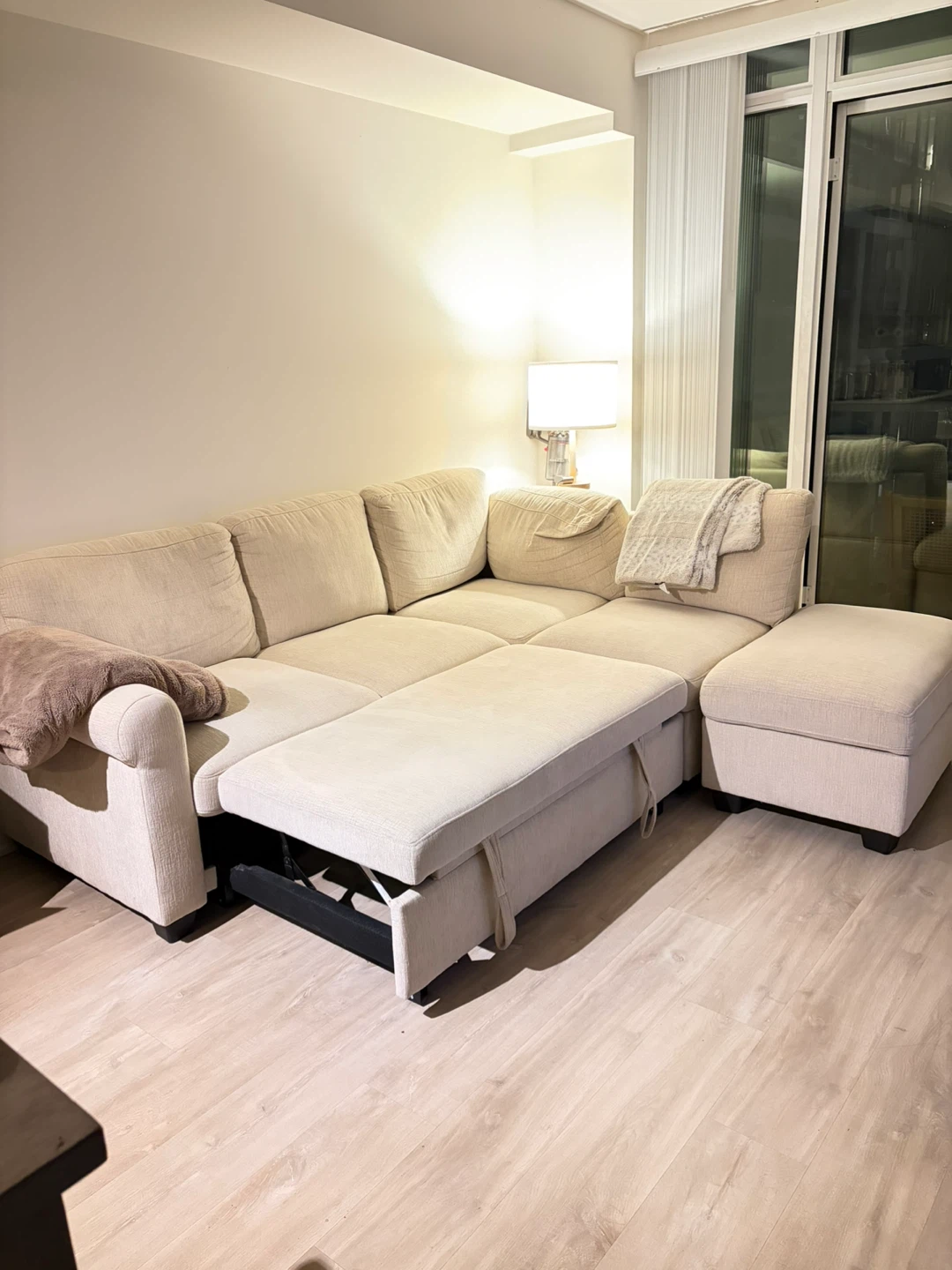 Beige Sectional Sofa with pull-out bed and storage ottoman - photo 3