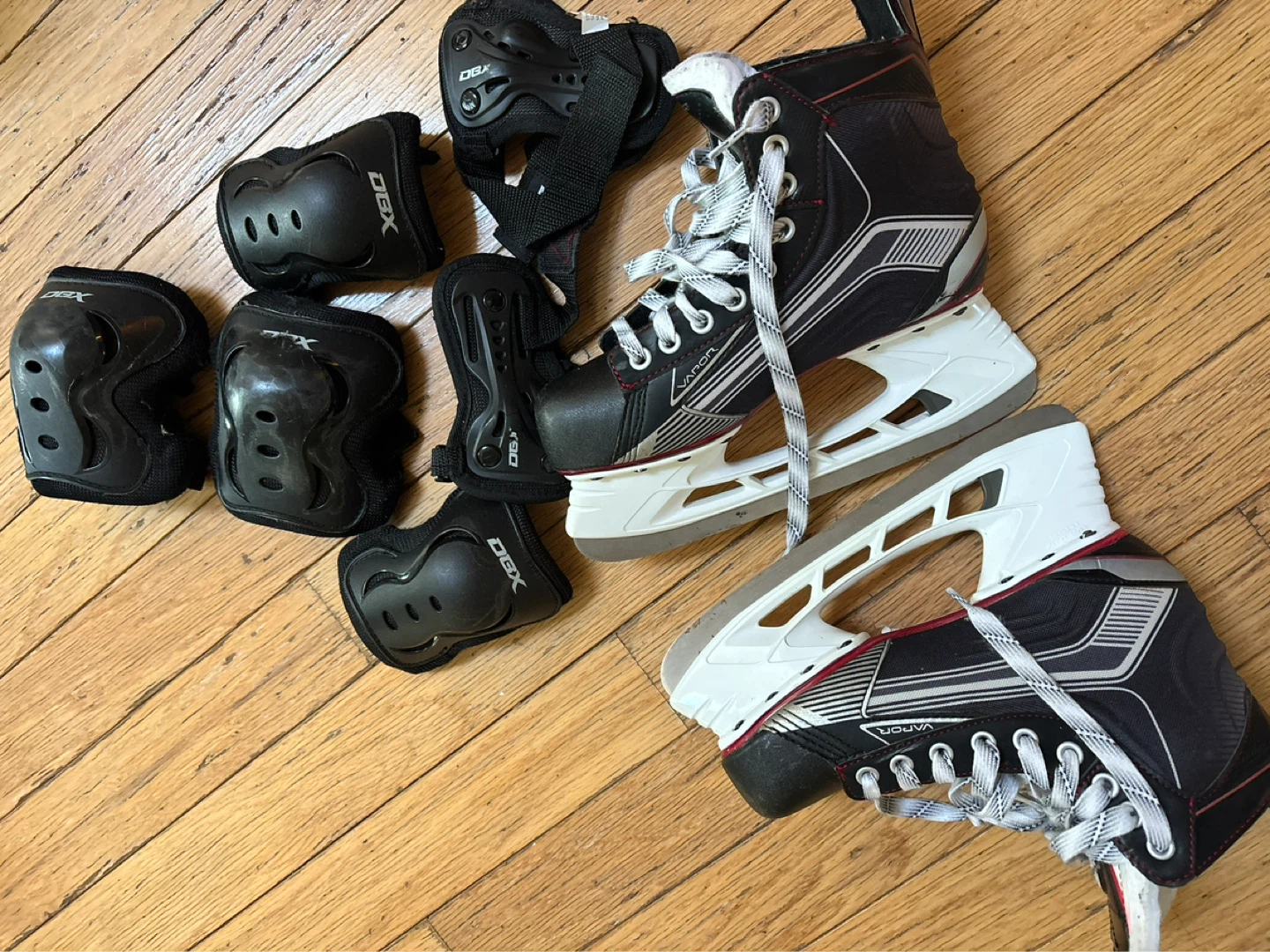Bauer Vapor Hockey Skates & Protective Gear Set - photo 4