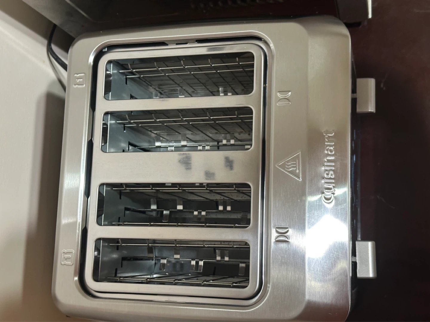 Cuisinart 4-Slice Touchscreen Toaster - photo 3