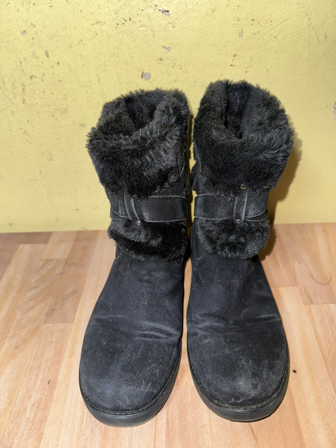G by Guess Black Suede Fur Lined Boots Size 8M