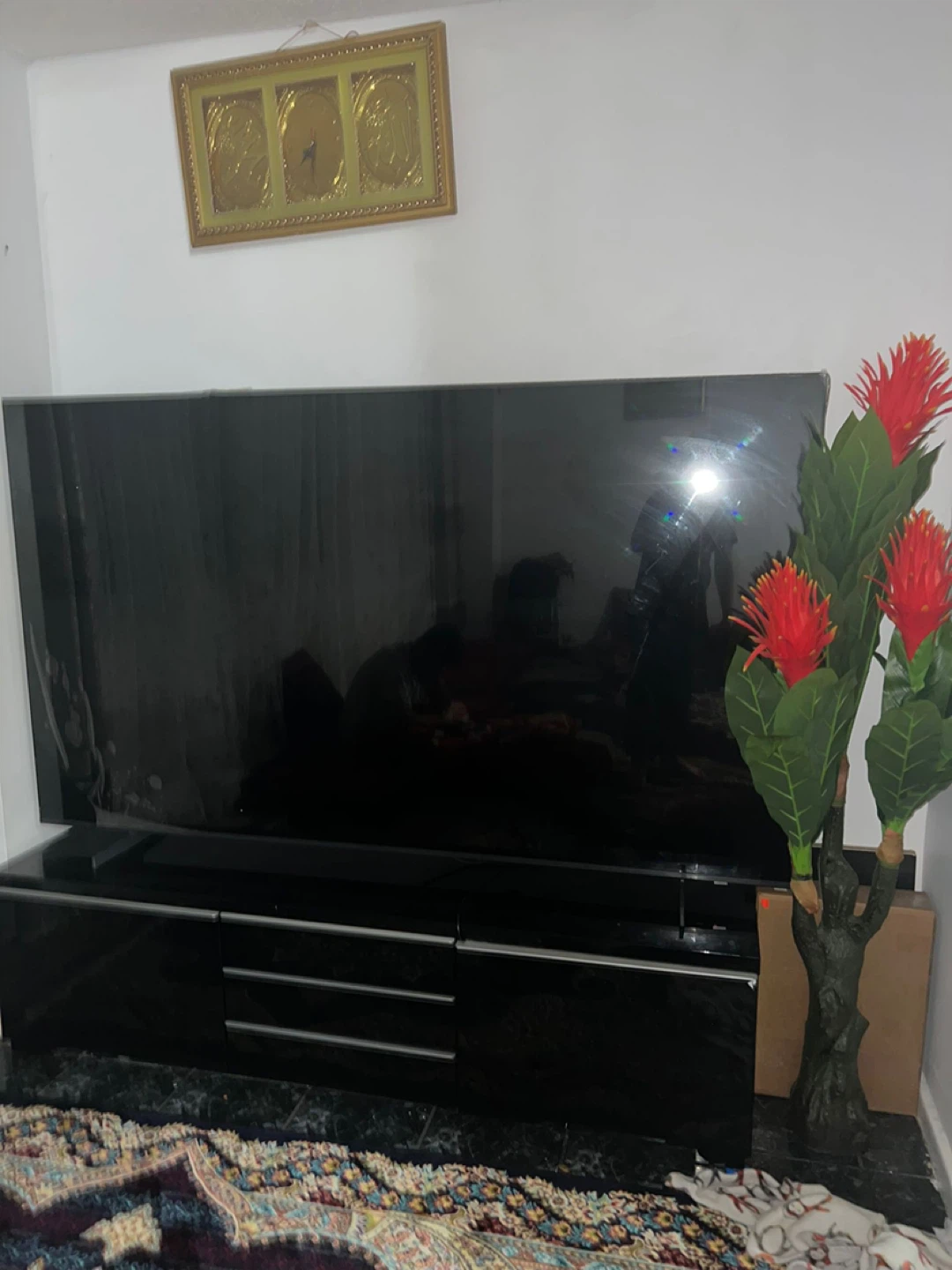 Black 85 tv 4K - photo 2