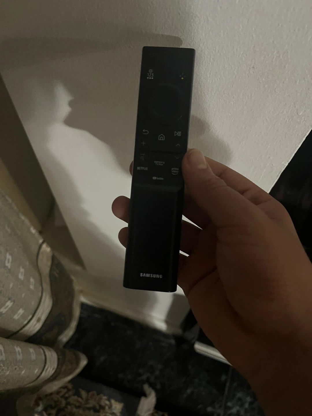 Black 85 tv 4K - photo 4