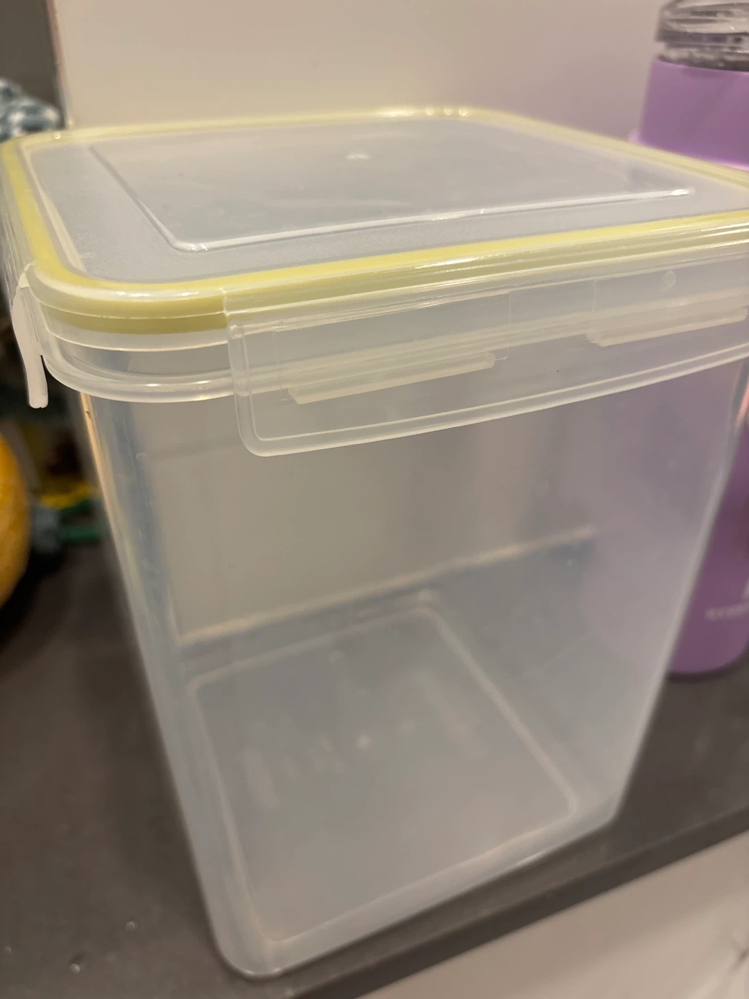 5.2 L Clear Plastic Food Storage Container with Yellow Lid