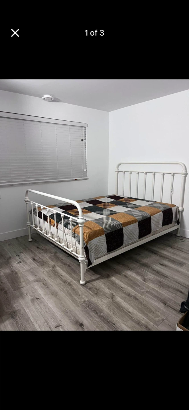 Private room available - photo 2