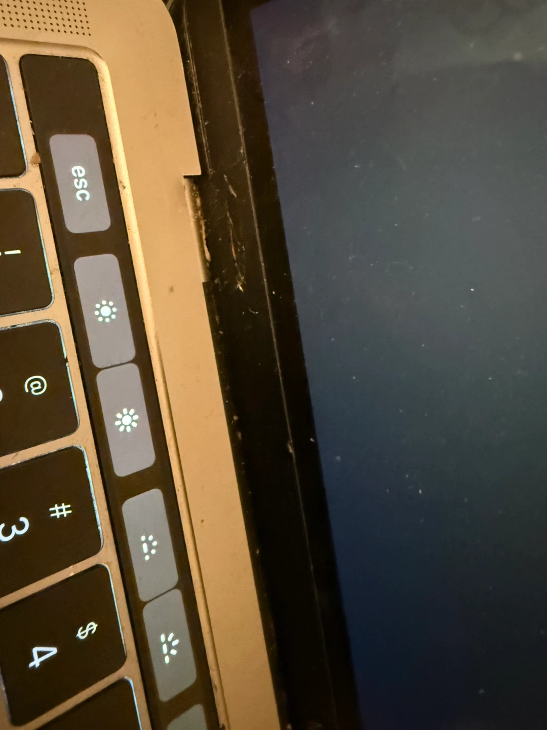 Apple MacBook Pro Laptop - photo 3