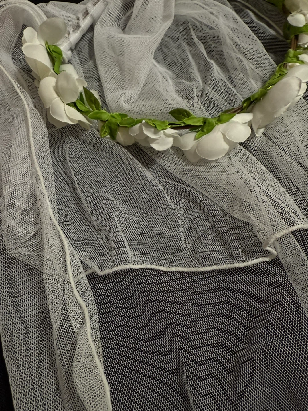 White Flower Crown Veil - photo 5