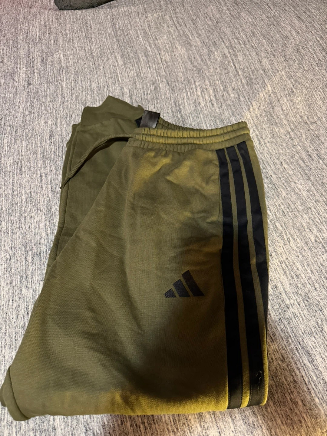 Adidas Joggers - Green