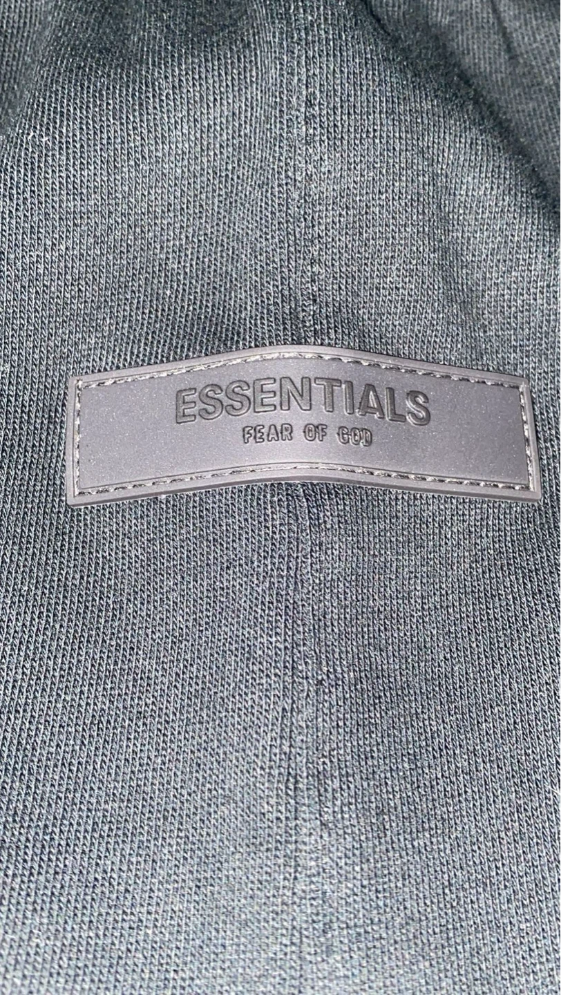 Fear of God ESSENTIALS Shorts - photo 3