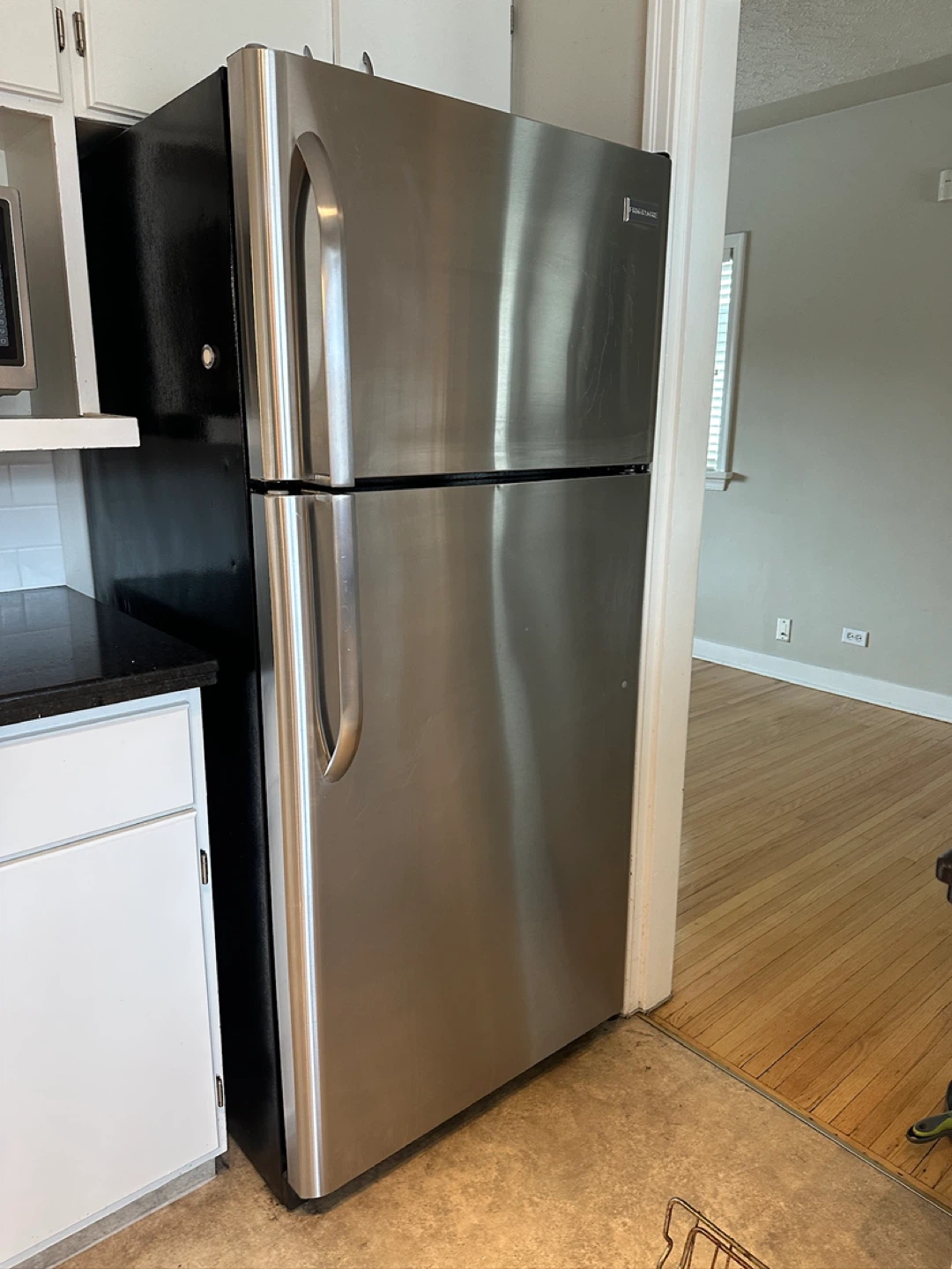 Frigidaire Top Freezer Refrigerator