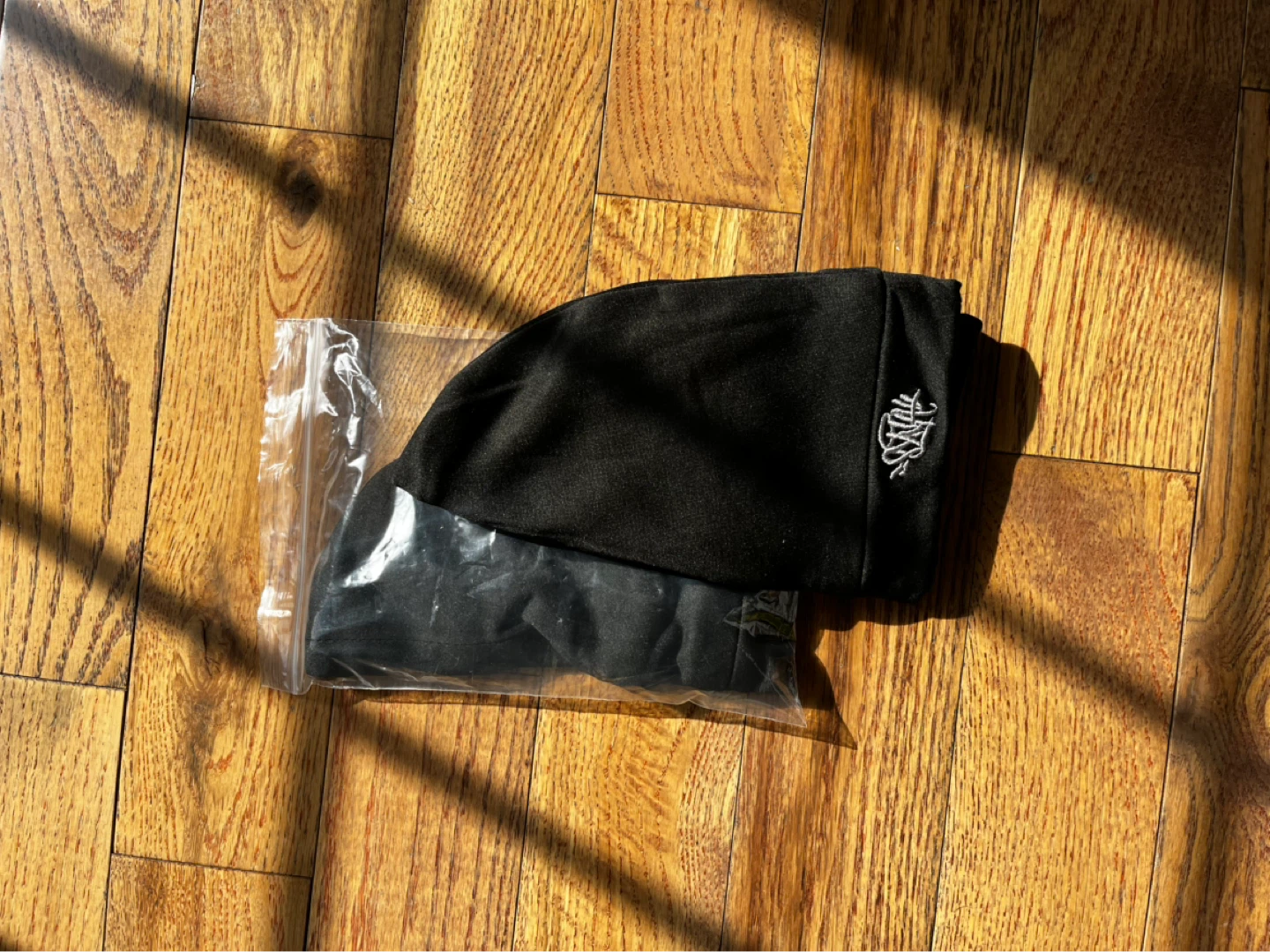 Black Syna World Skullcap