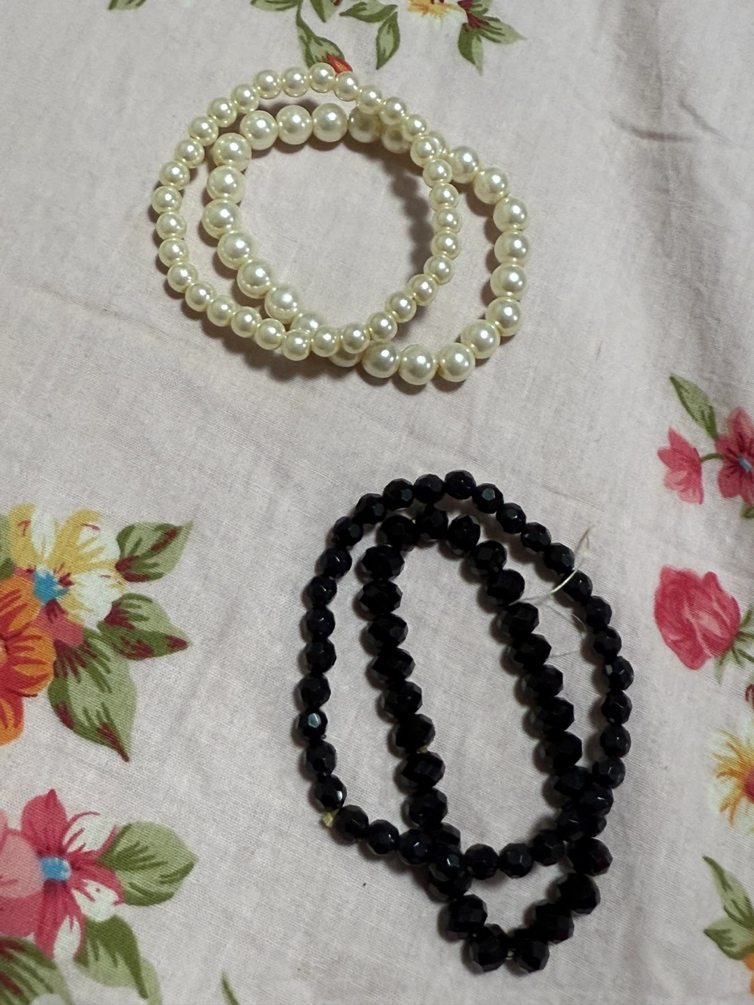 Pearl and Black Beaded Bracelets - Set of 4 - photo 2