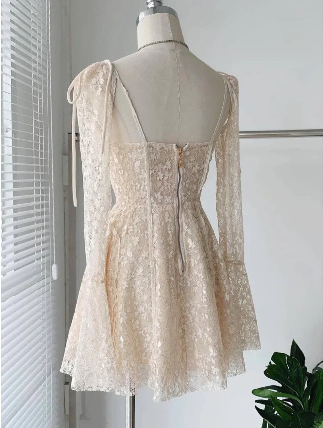Cream Lace Corset Dress - photo 3