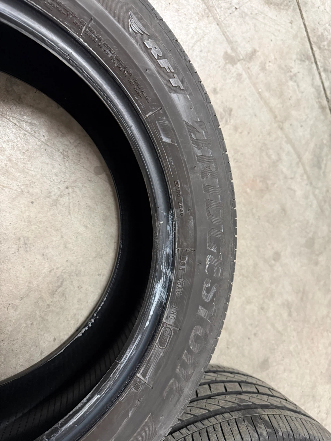 Bridgestone Alenza Sport A/S 245/50R19 RFT - BMW Star - photo 2