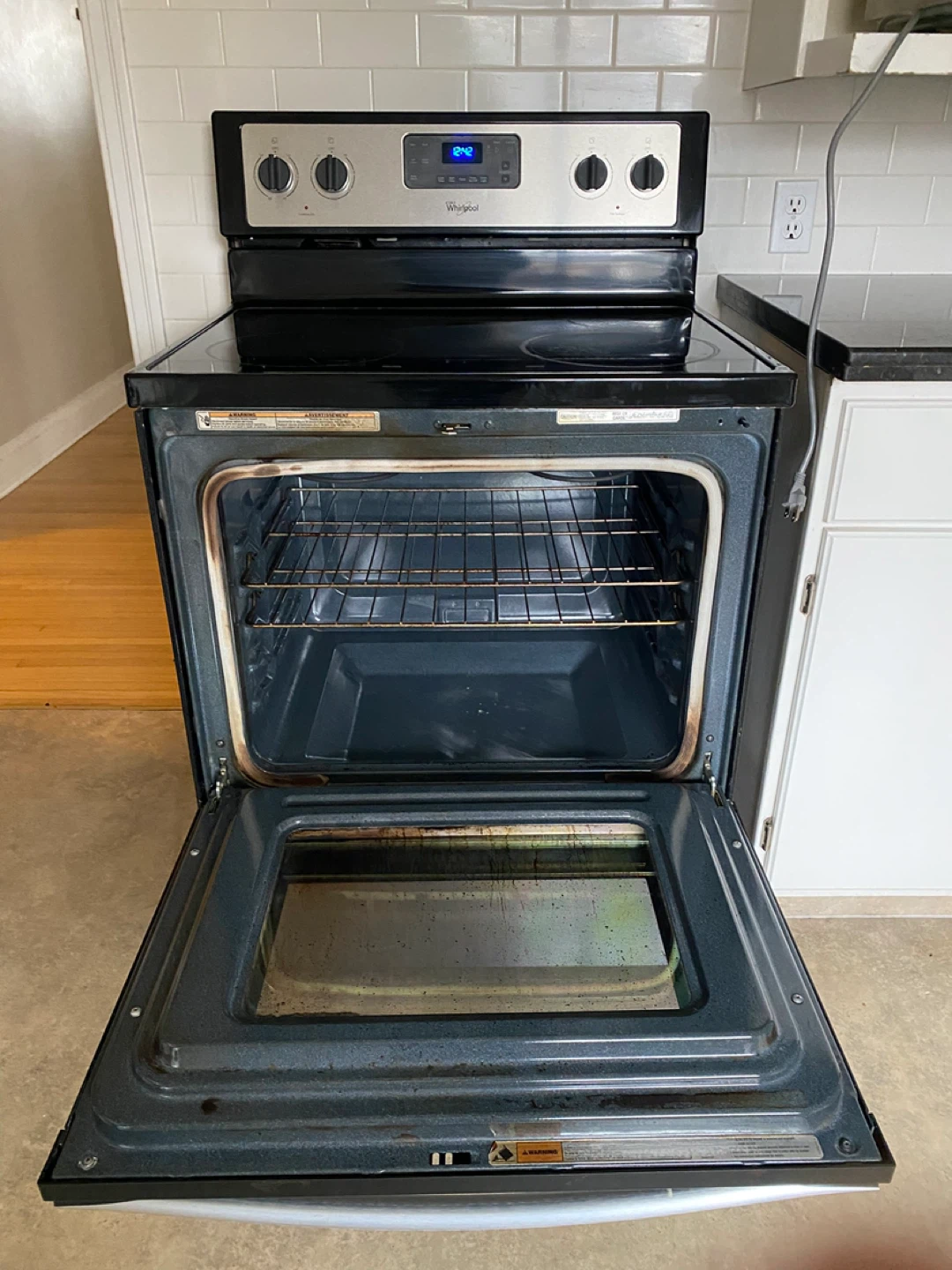 Whirlpool Stainless Steel Electric Range Oven - photo 2