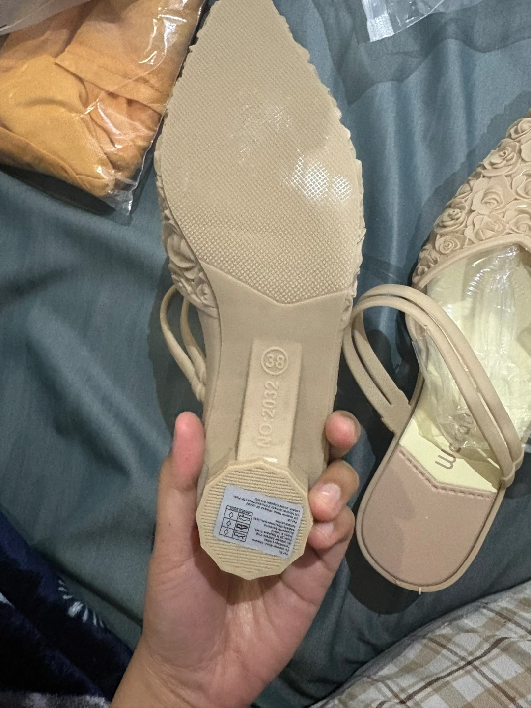 Wacoon Women's Rose Embossed Mules - Beige - photo 2