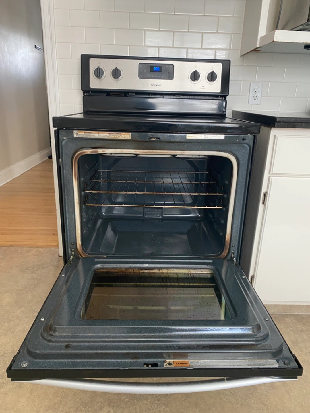 Whirlpool Stainless Steel Electric Range Oven - photo 4