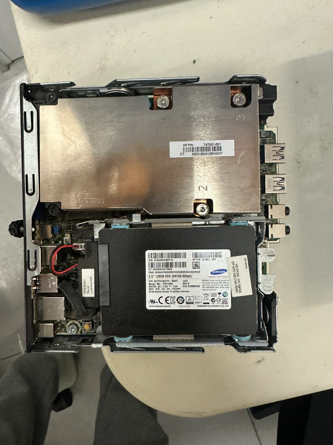 HP Mini PC 128GB SSD
