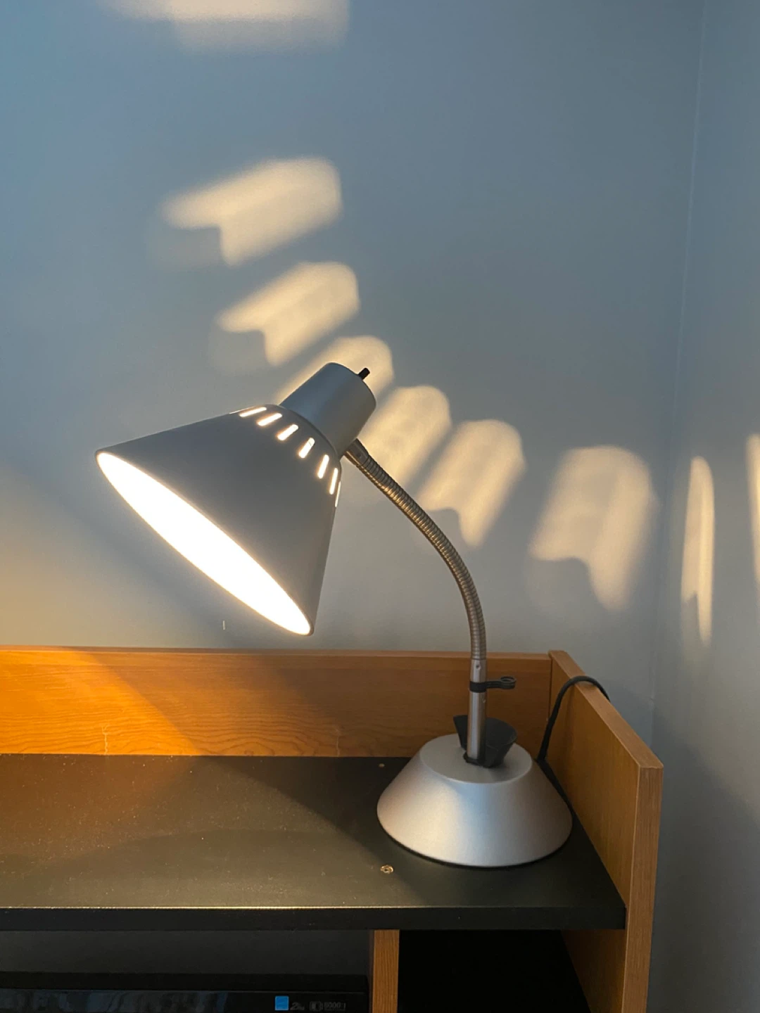 Silver Gooseneck Desk Lamp - photo 2