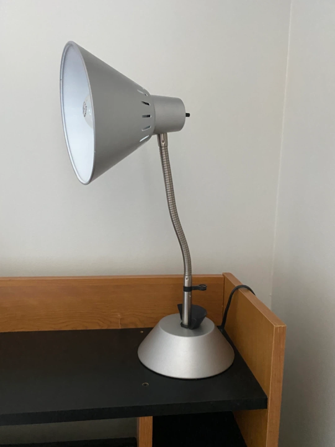 Silver Gooseneck Desk Lamp - photo 3