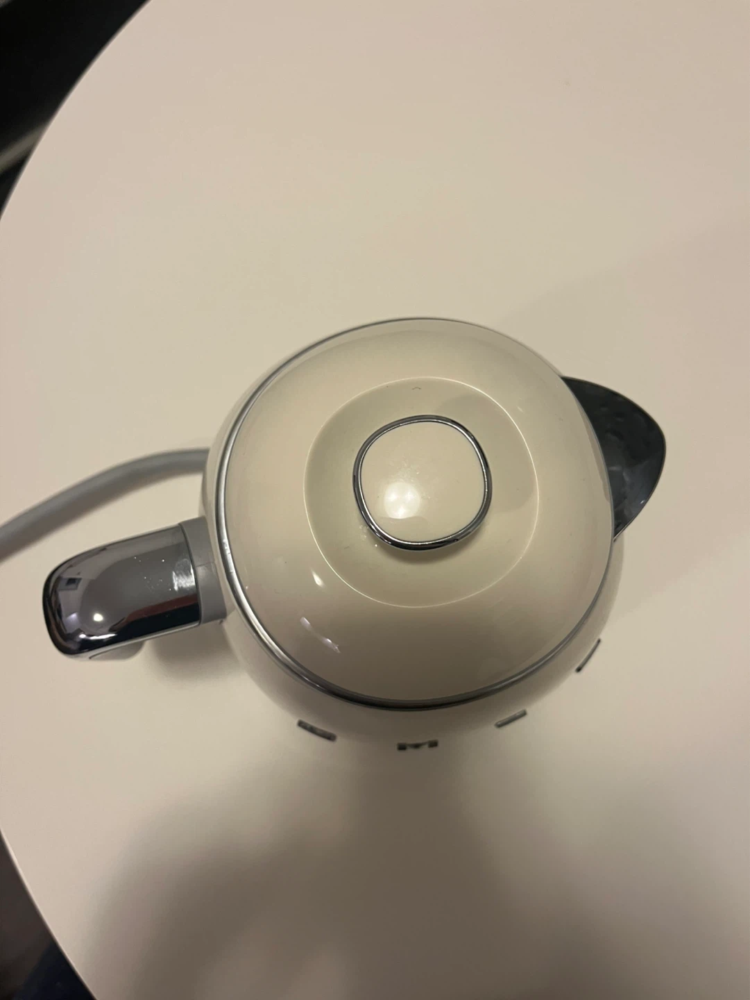 Smeg Mini Electric Kettle 0.8L (Cream) - photo 3