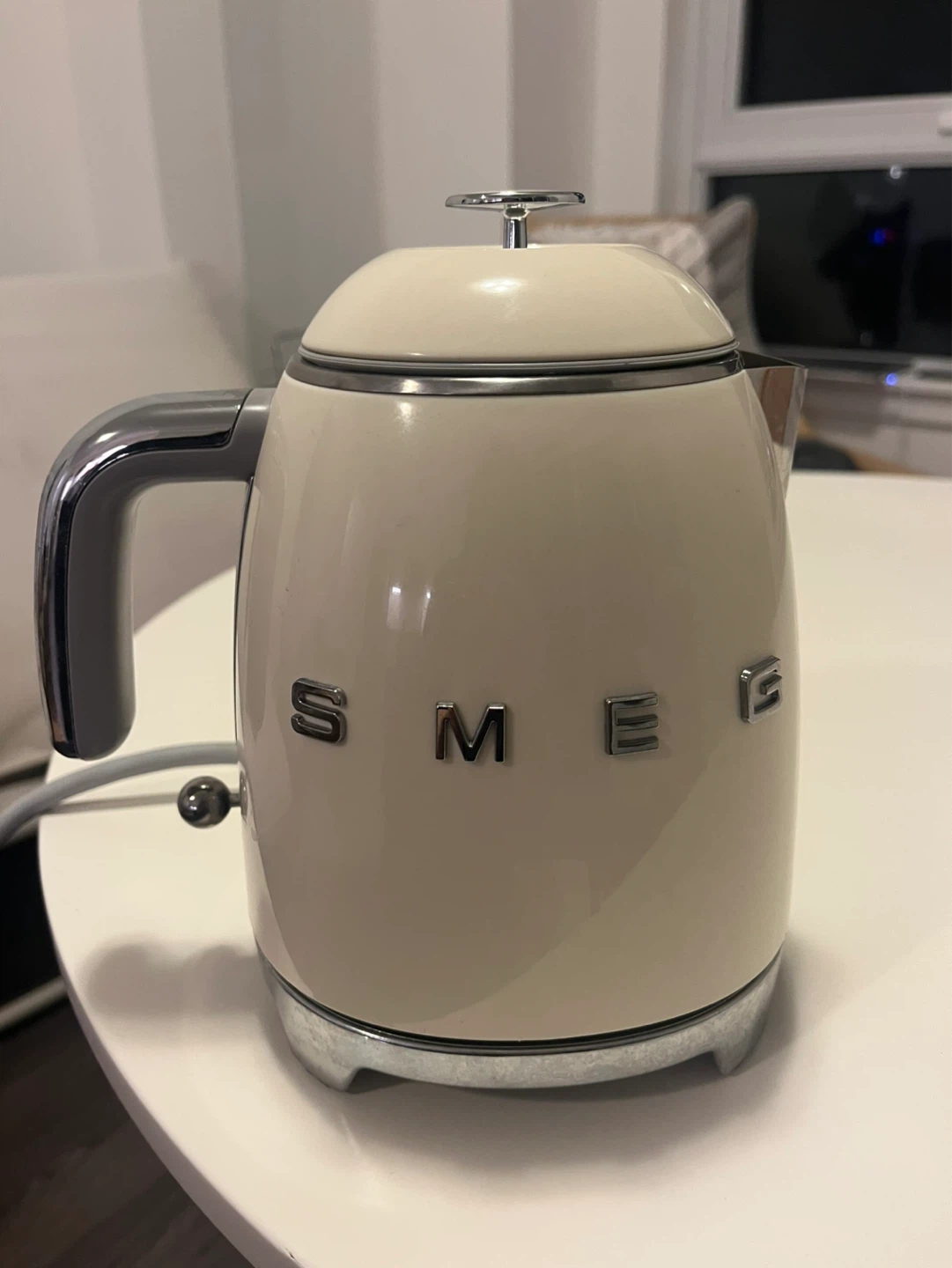 Smeg Mini Electric Kettle 0.8L (Cream) - photo 2