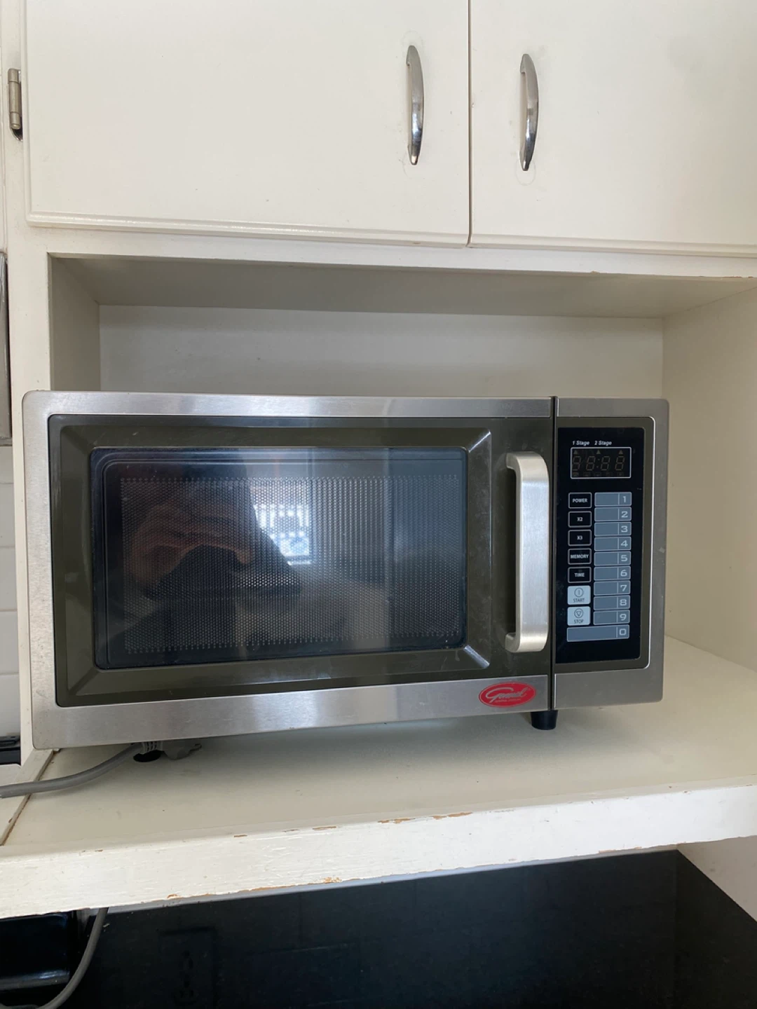 Foroel Microwave Oven Model GEW1000E - photo 2