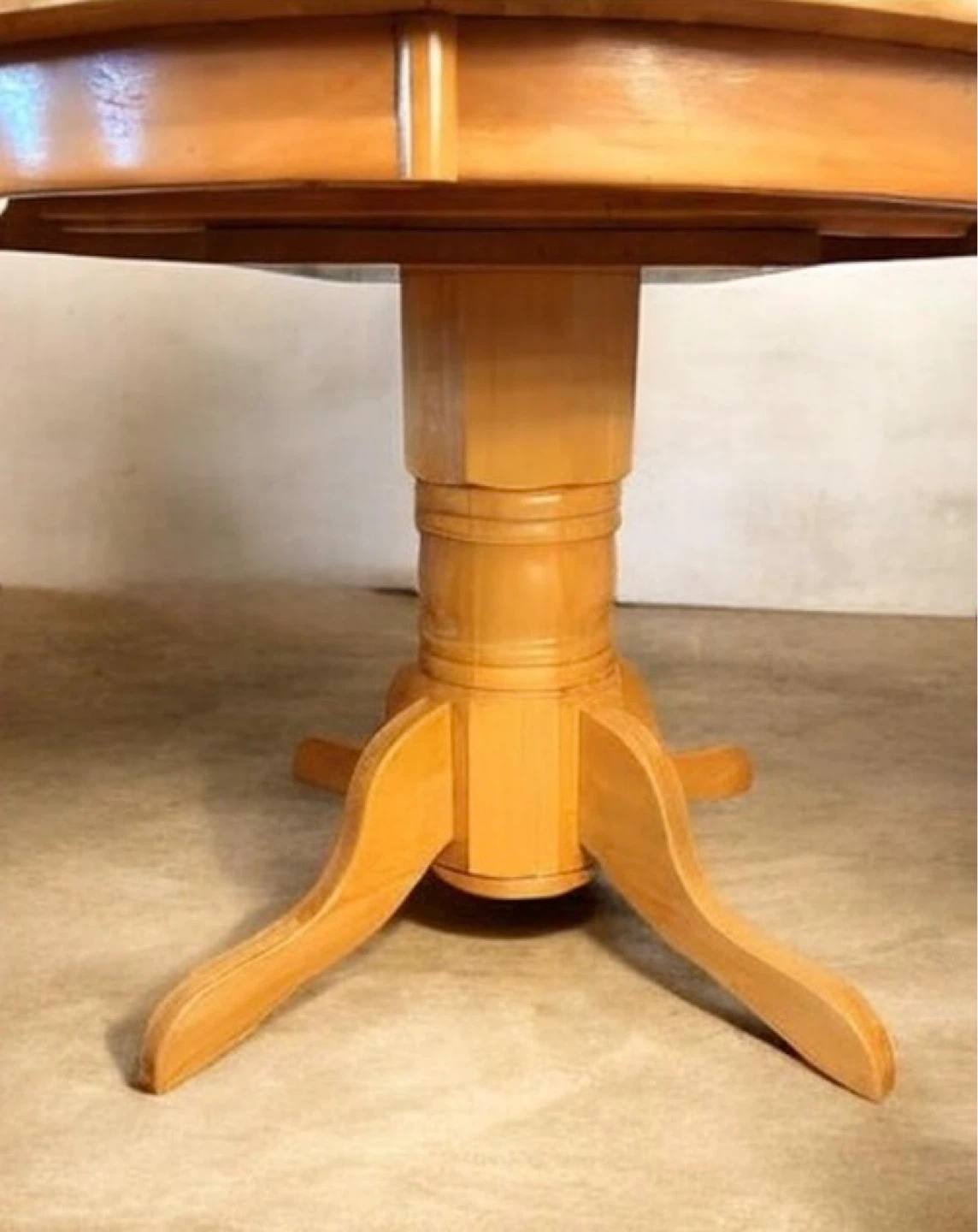 Solid Oak Pedestal Dining Table with Leaf Extension - photo 3