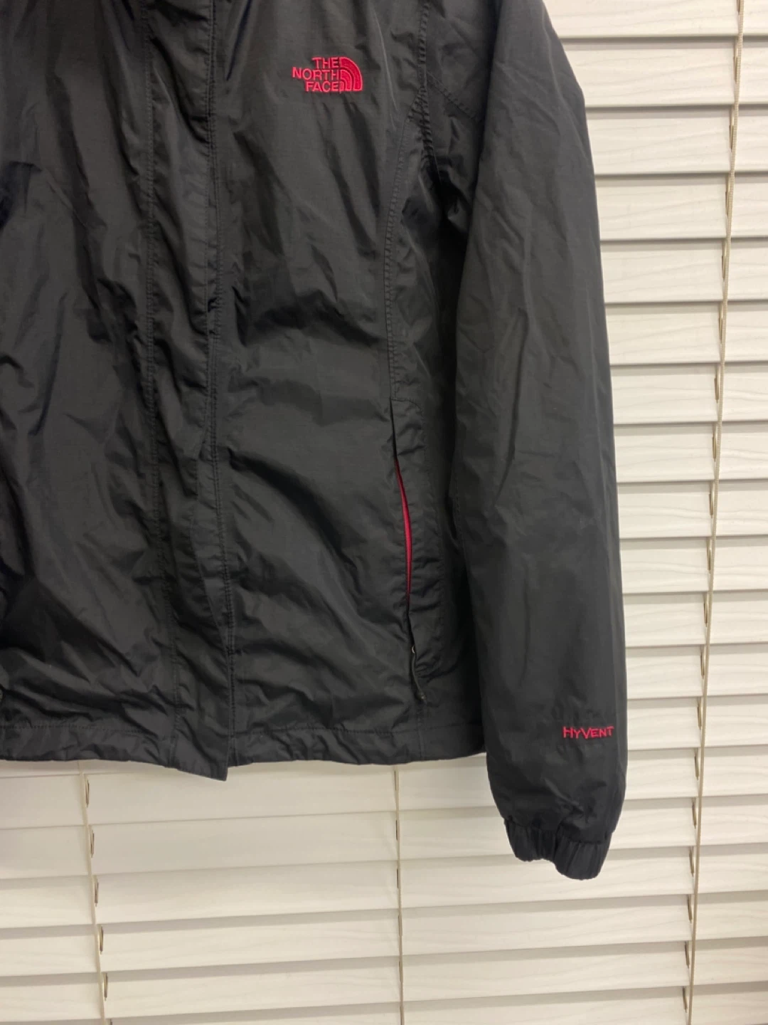 The North Face HyVent Women's Jacket  Size Small - photo 3
