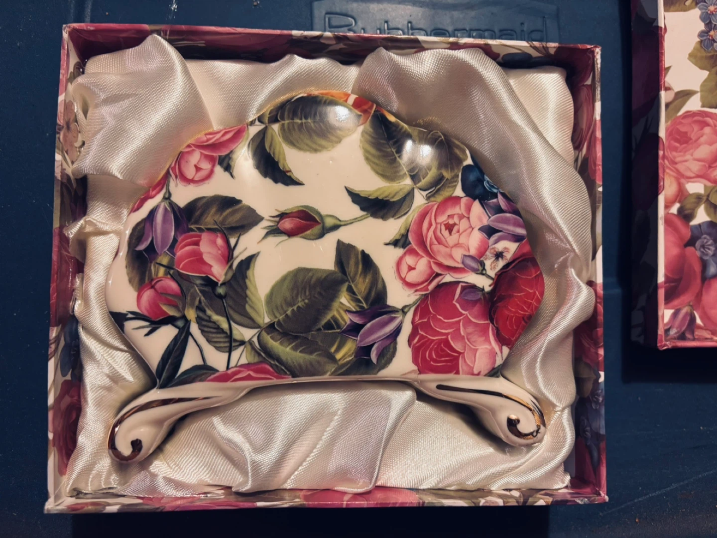 2 different sets of Johnson Bros Bone China - photo 5