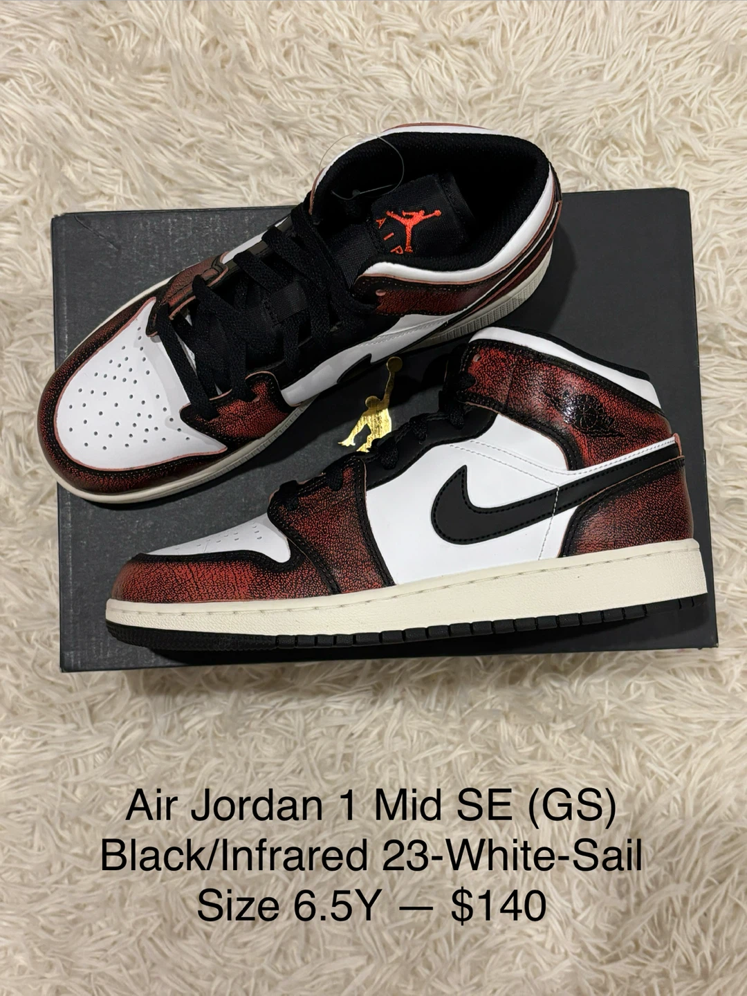 Air Jordan 1 Low SE (GS) White/Mint Foam-Black Size 6.5Y - photo 5