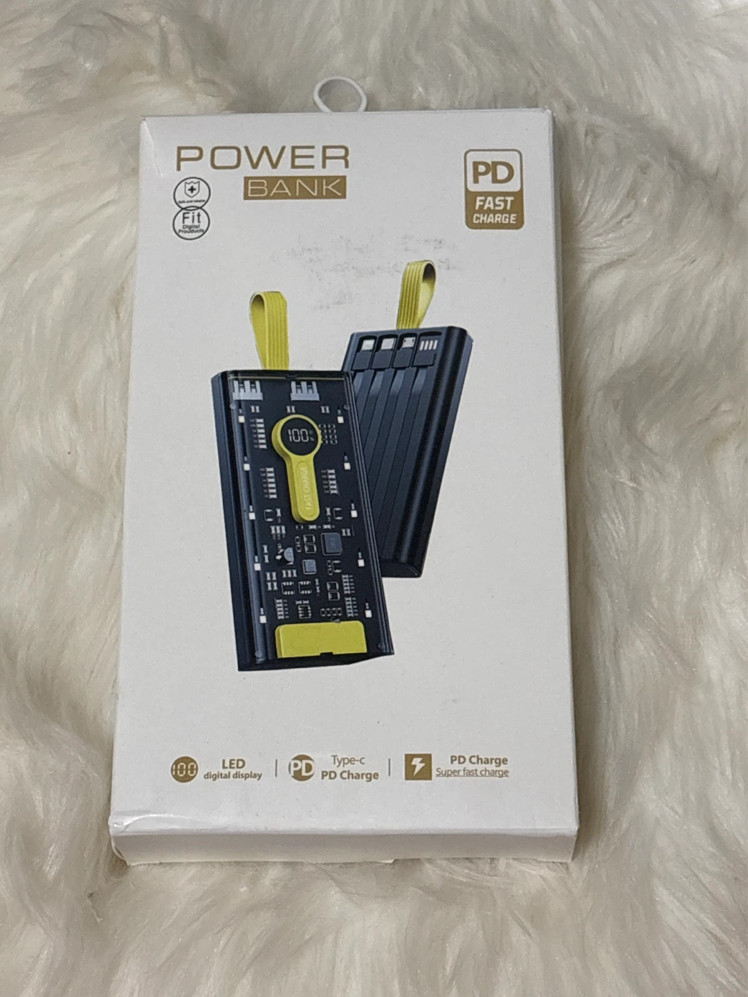 22.5W Power Bank with Built-in Cables - photo 4