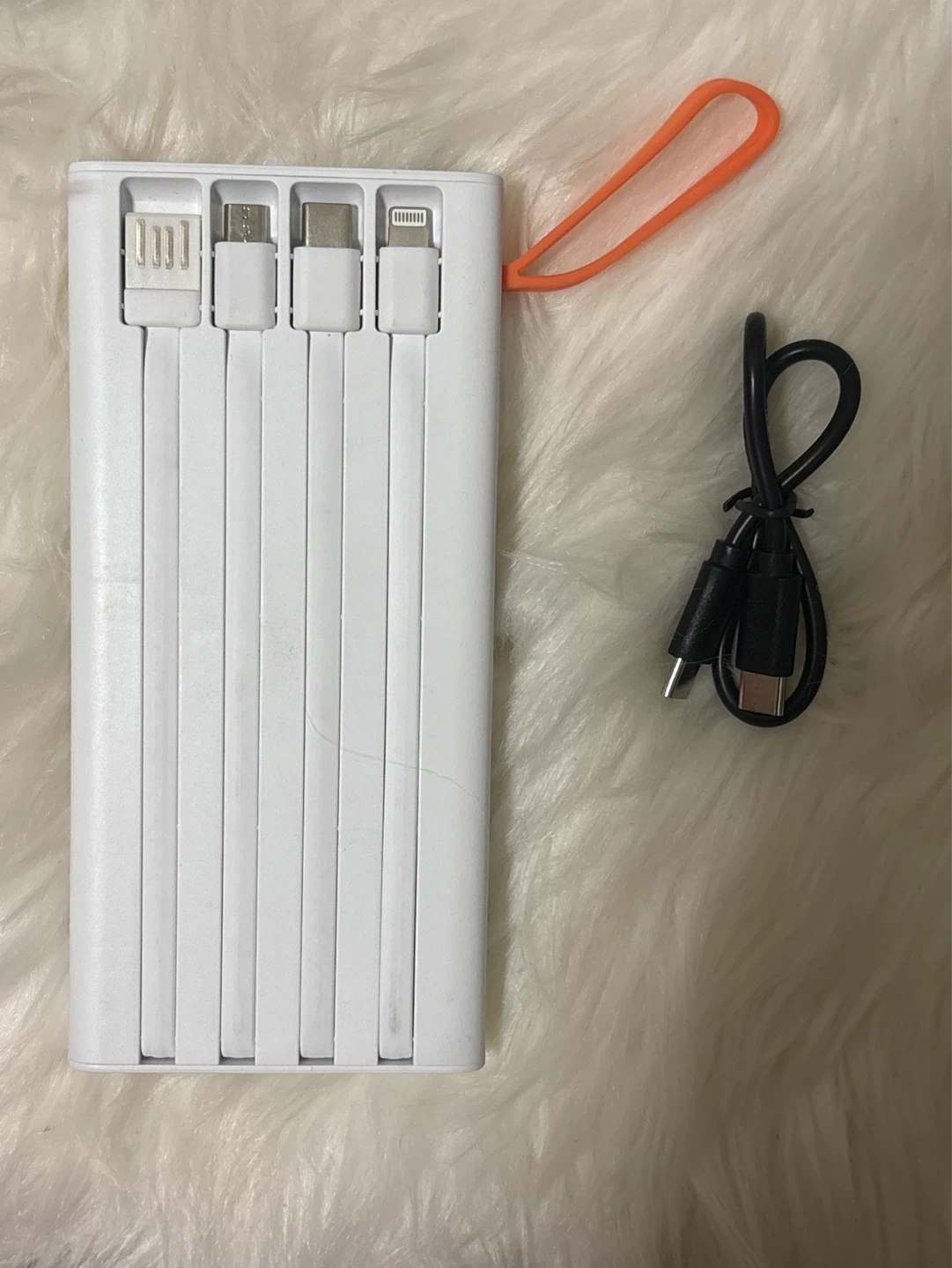 22.5W Power Bank with Built-in Cables - photo 2