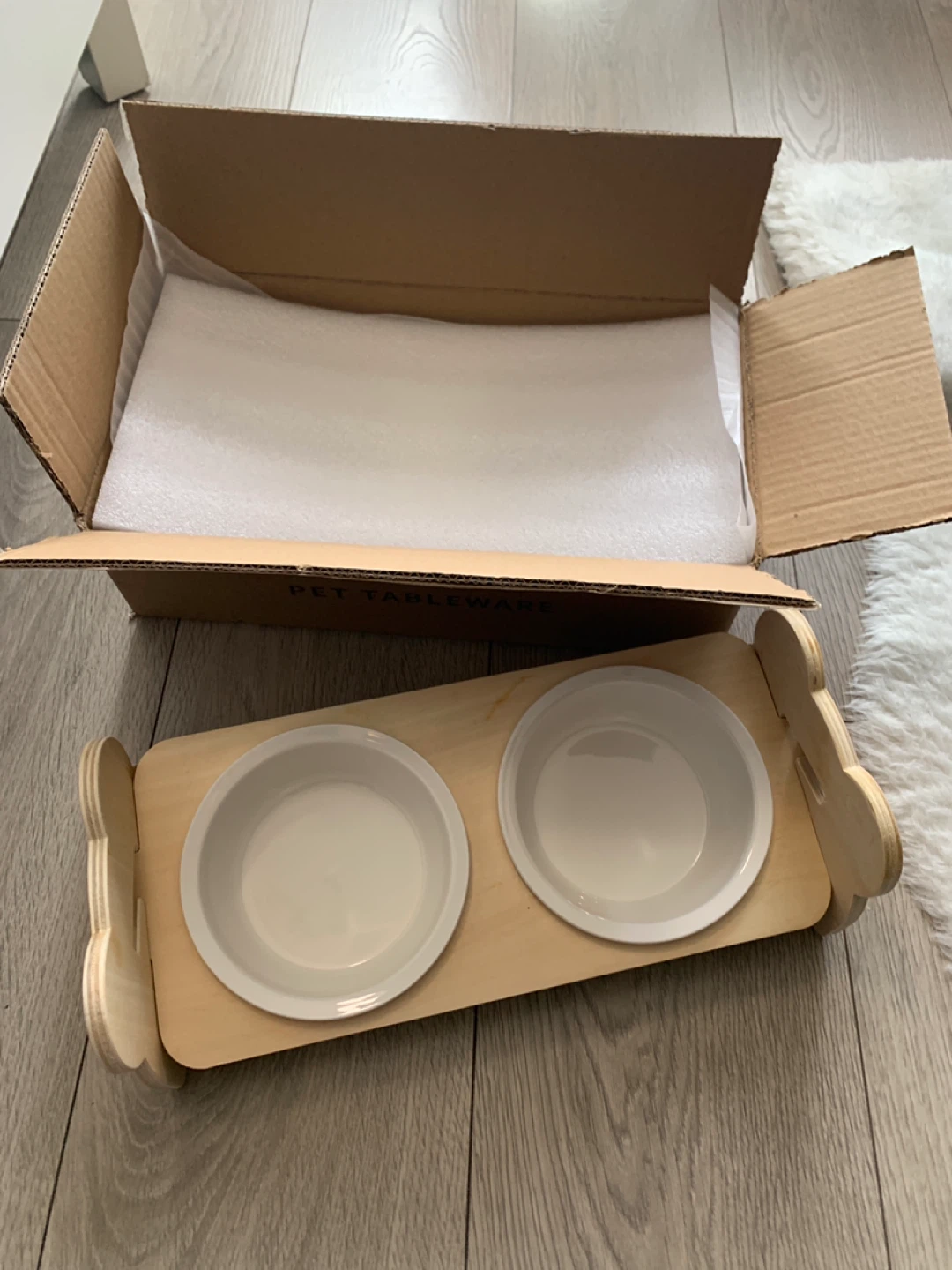 ‼️MUST GO‼️Elevated Pet Bowls with Wooden Stand