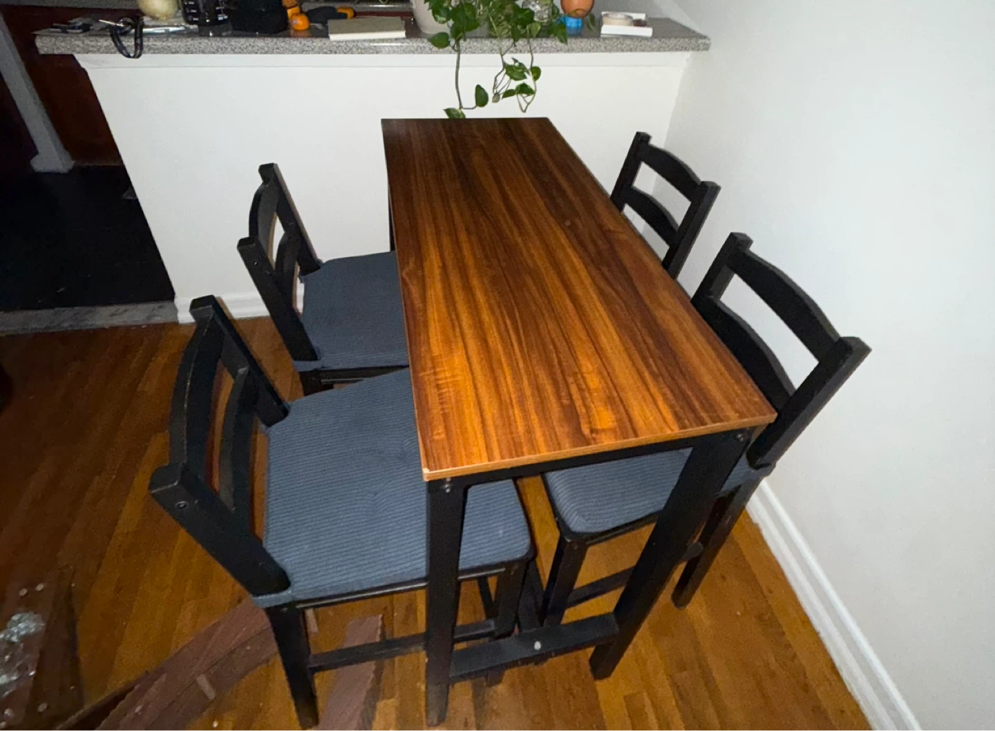 Counter Height Table with 4 Stools - photo 2