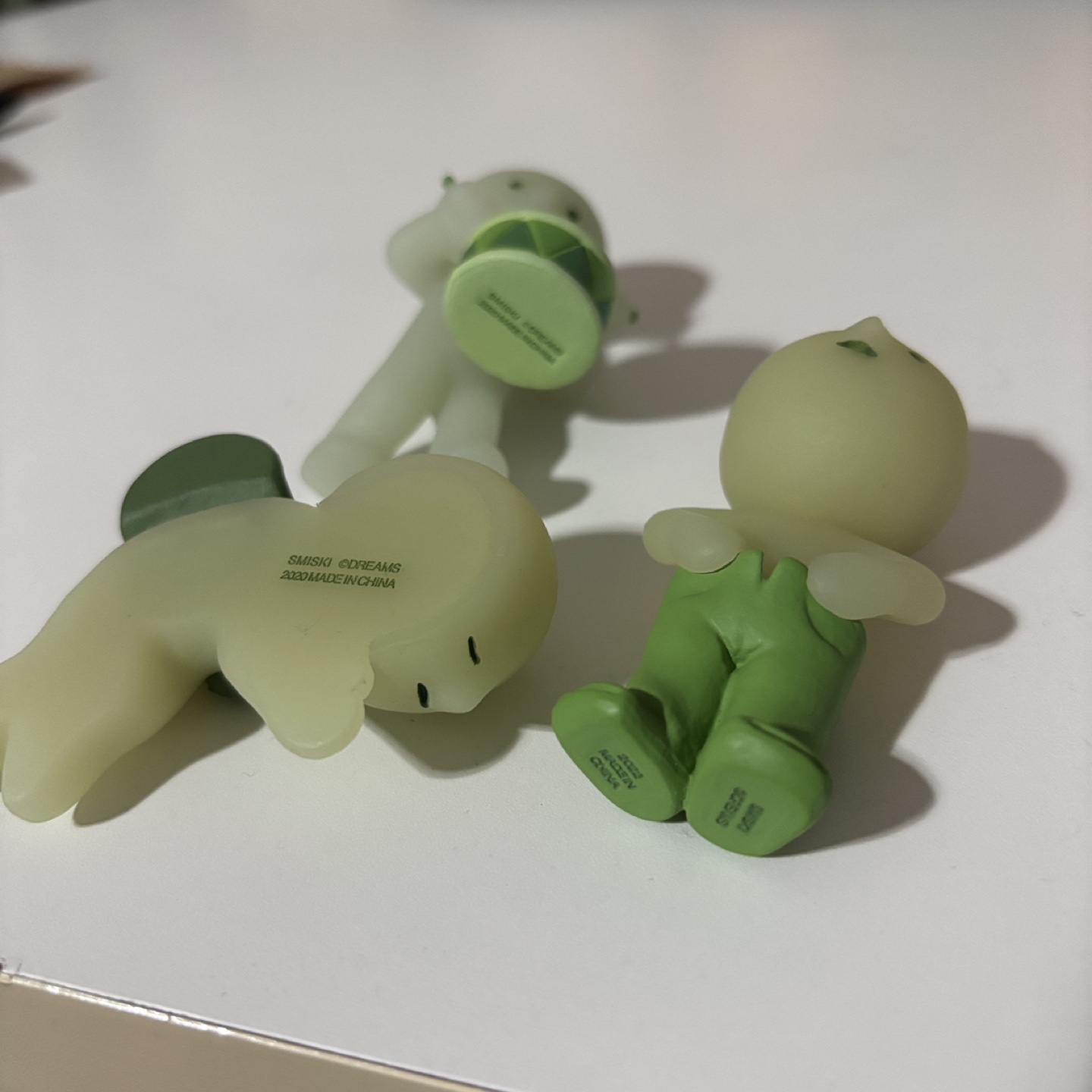 3 Smiski figures - photo 2