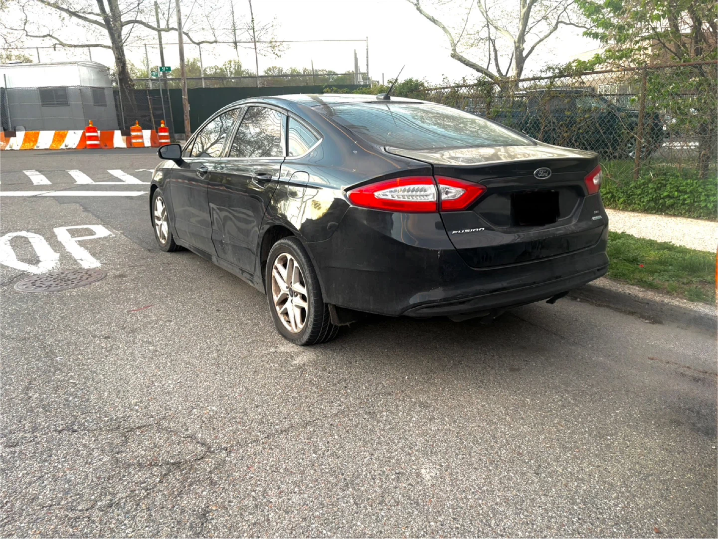 2017 Ford Fusion SE - photo 2