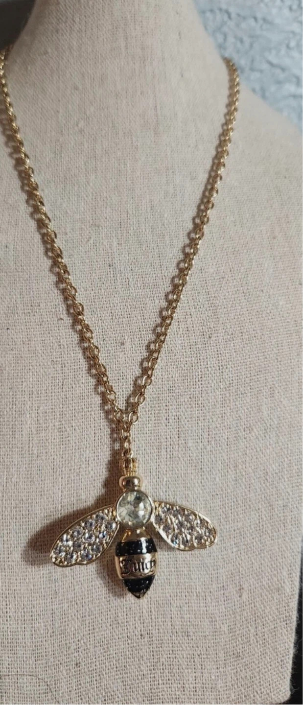 Juicy Couture Bee Necklace - photo 4